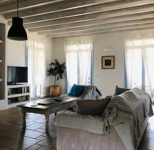 Villa Aetheras House Galanado